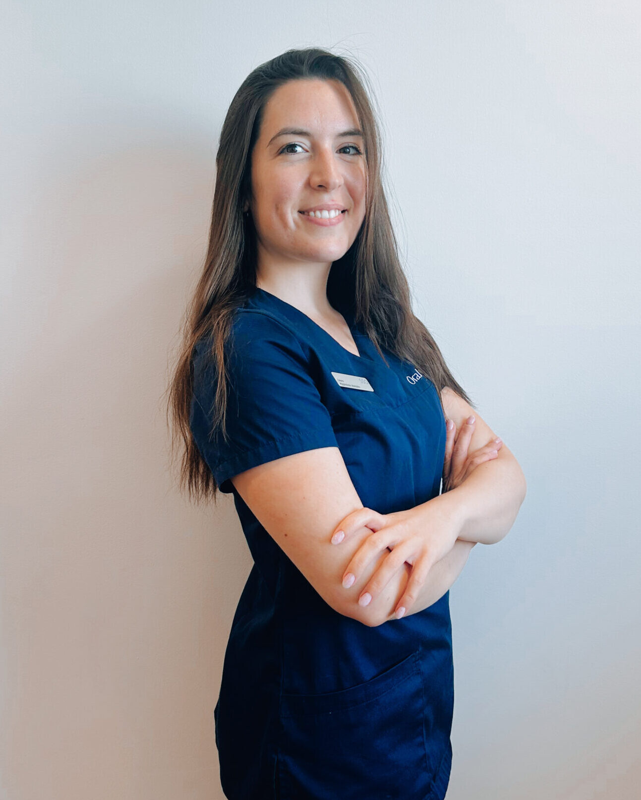 portrait d'Olivia, hygiéniste dentaire chez Oral Clinic by Tétaz