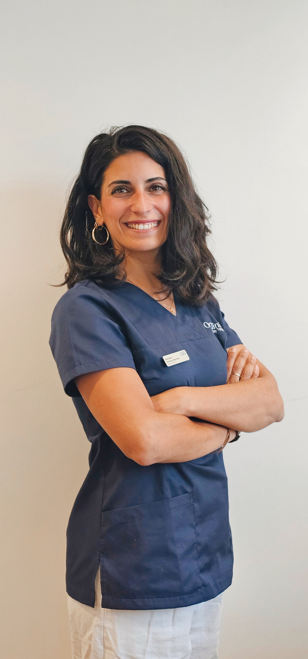 Veronica portrait du Dr Luc Tétaz, médecin dentiste chez Oral Clinic by Tétaz